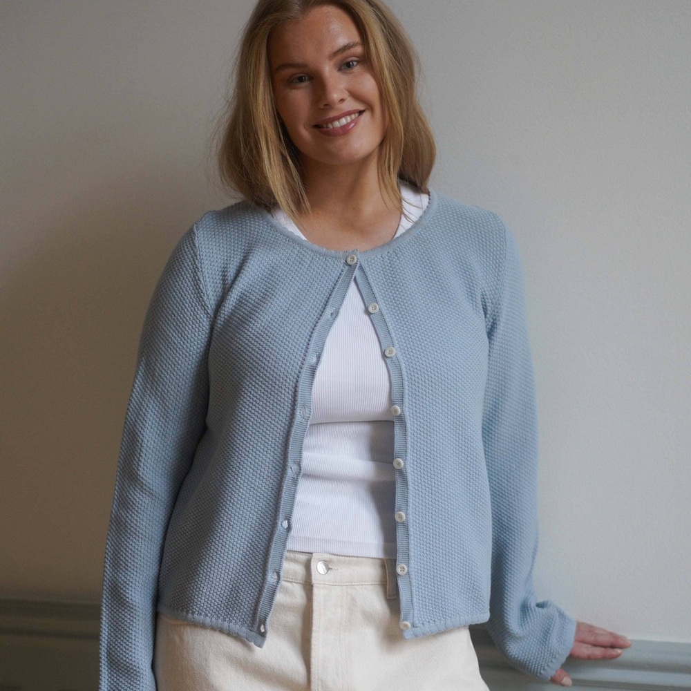 Djerf Avenue Amori light blue cardigan